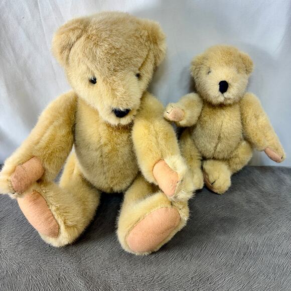 Alice & Muffy Vanderbear Teddy Bear Plush Toys 1982 NABCO Jointed No Clothes - Picture 1 of 4